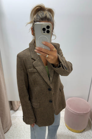 Chosen By Fifi & Annie The Houndstooth Blazer Coat | Chai Latte