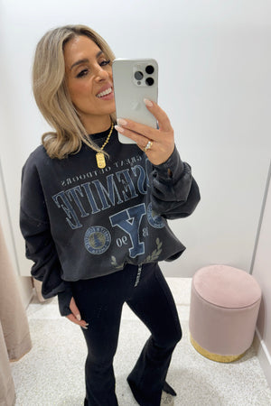 The Laundry Room Team Yosemite Jumper | Black Snow