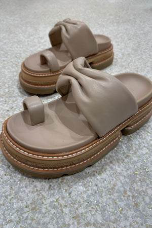Alias Mae Valerie Platform Slide | Cream