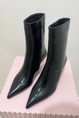 Alias Mae Freddie Boot | Black