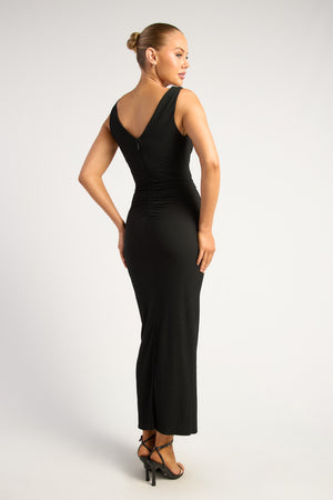 Chosen By Fifi & Annie The Textured Jersey Midi Dress | Black || PRE ORDER ETA 03/09/2026