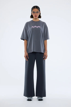 Ena Pelly Spray Heart Tee | Washed Grey