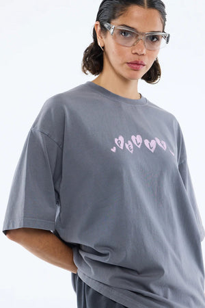 Ena Pelly Spray Heart Tee | Washed Grey