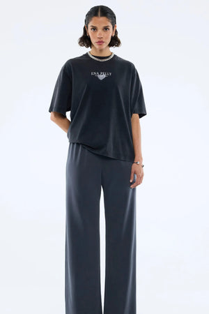 Ena Pelly Heart Tour Tee | Vintage Black