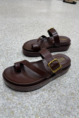 Hael & Jax Cannes Platfom Slide | Chocolate