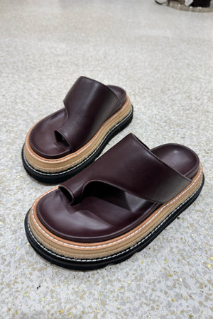 Alias Mae Venetia Platform Slide | Burgandy