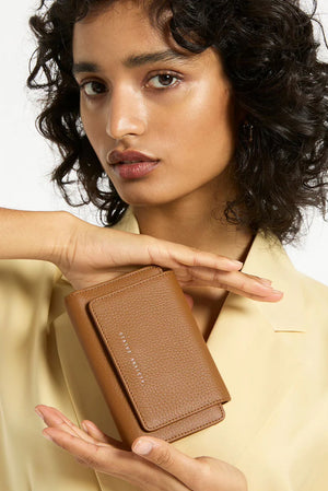 Status Anxiety Visions Wallet | Camel