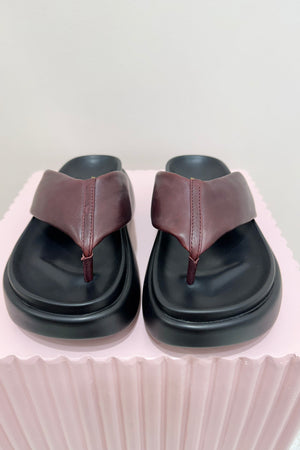 Alias Mae Cullen Platform Thong Slide | Burgandy