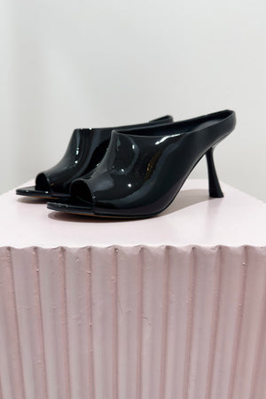 Lana Wilkinson Sloane Mule | Black Patent