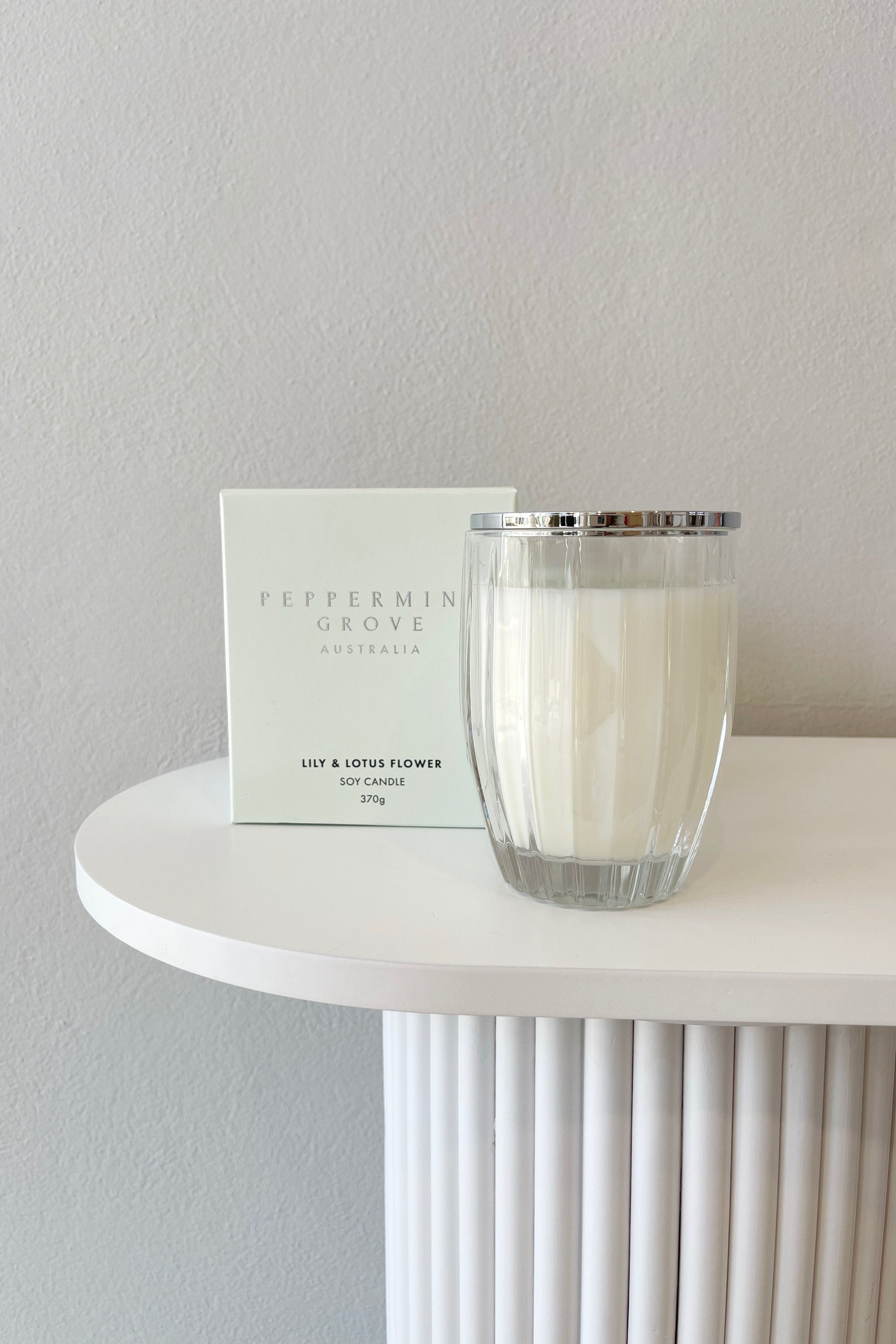 Peppermint Grove Soy Candle | Lily & Lotus Flower