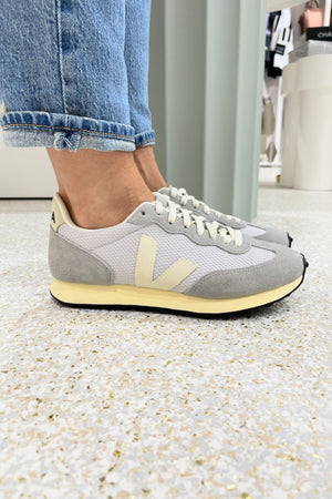 VEJA Rio Branco Alveomesh | Light Grey