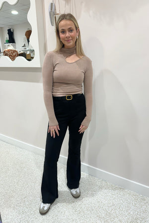 Chosen By Fifi & Annie Nola Shoulder Cut Out Long Sleeve Top | Rose Marle