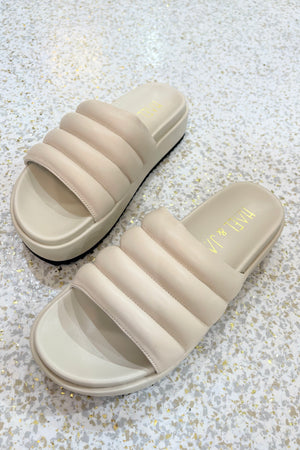 Hael & Jax Melanie Platform Slide | Vanilla