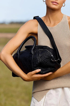 Status Anxiety As She Pleases Bag Black Bubble