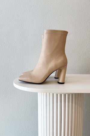 Alias Mae Eve Boot In Cream