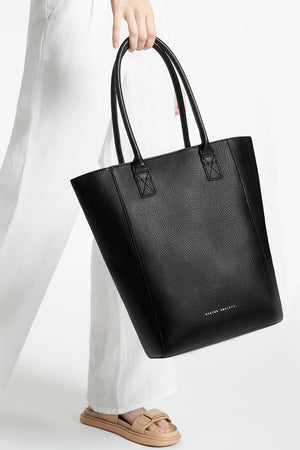 Status Anxiety Abscond Bag | Black