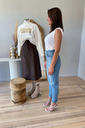 Levi's High Waisted Mom Jean | Now You Know