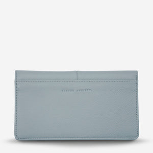 triple-threat-wallet-arctic-grey1