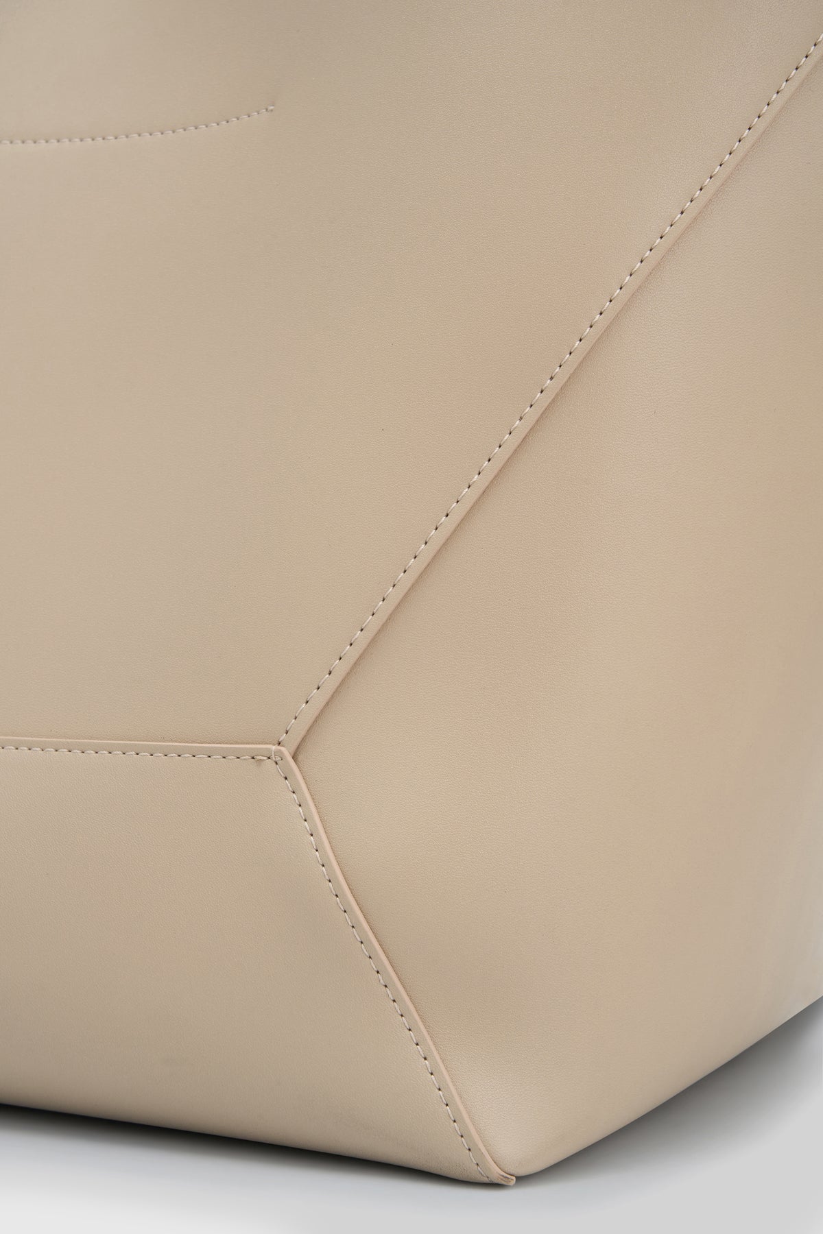 C&M Camilla & Marc Ezra Tote | Chalk