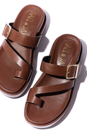 Hael & Jax Cannes Platfom Slide | Chocolate
