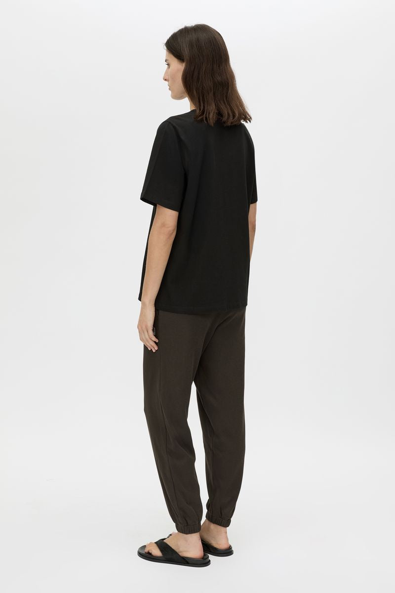 C&M Camilla & Marc Capella Oversized Logo Tee| Black