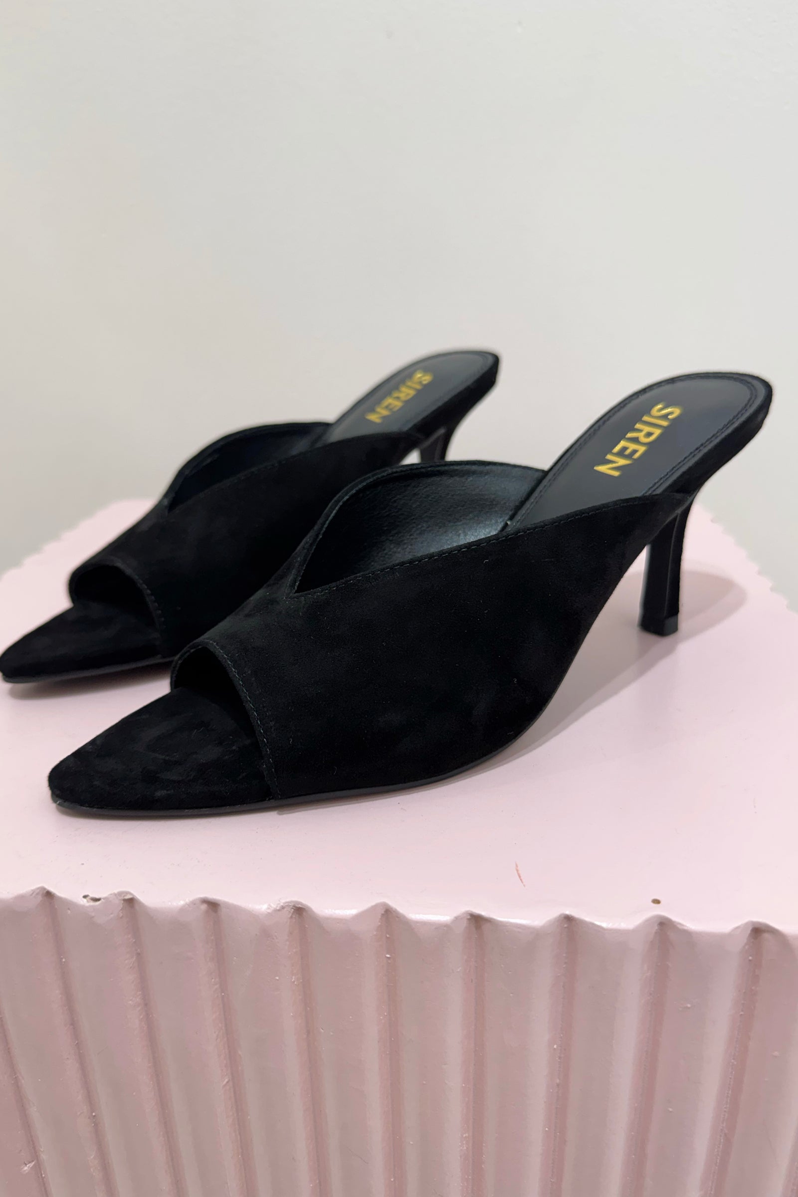 Siren Mabel Point Toe Mule | Black Suede