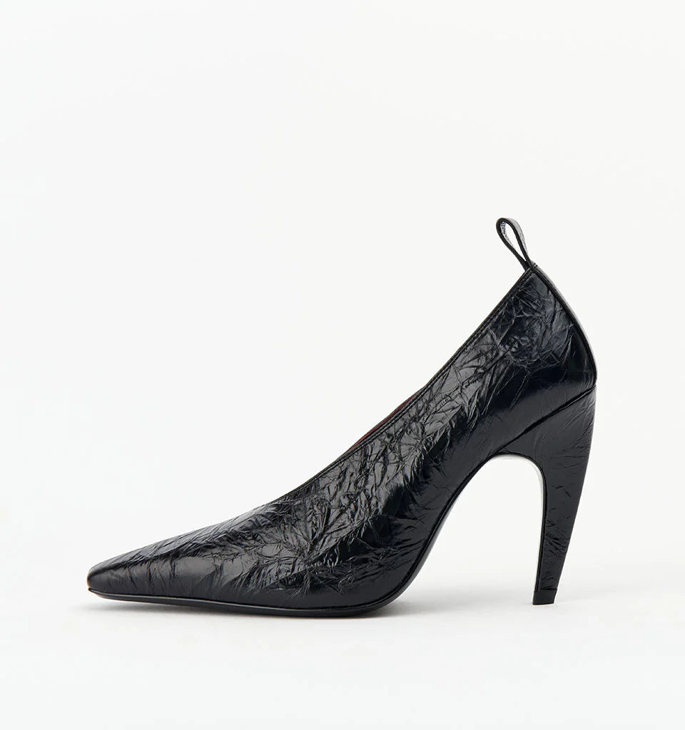 Alias Mae Floyd Heel | Black Crinkle Leather