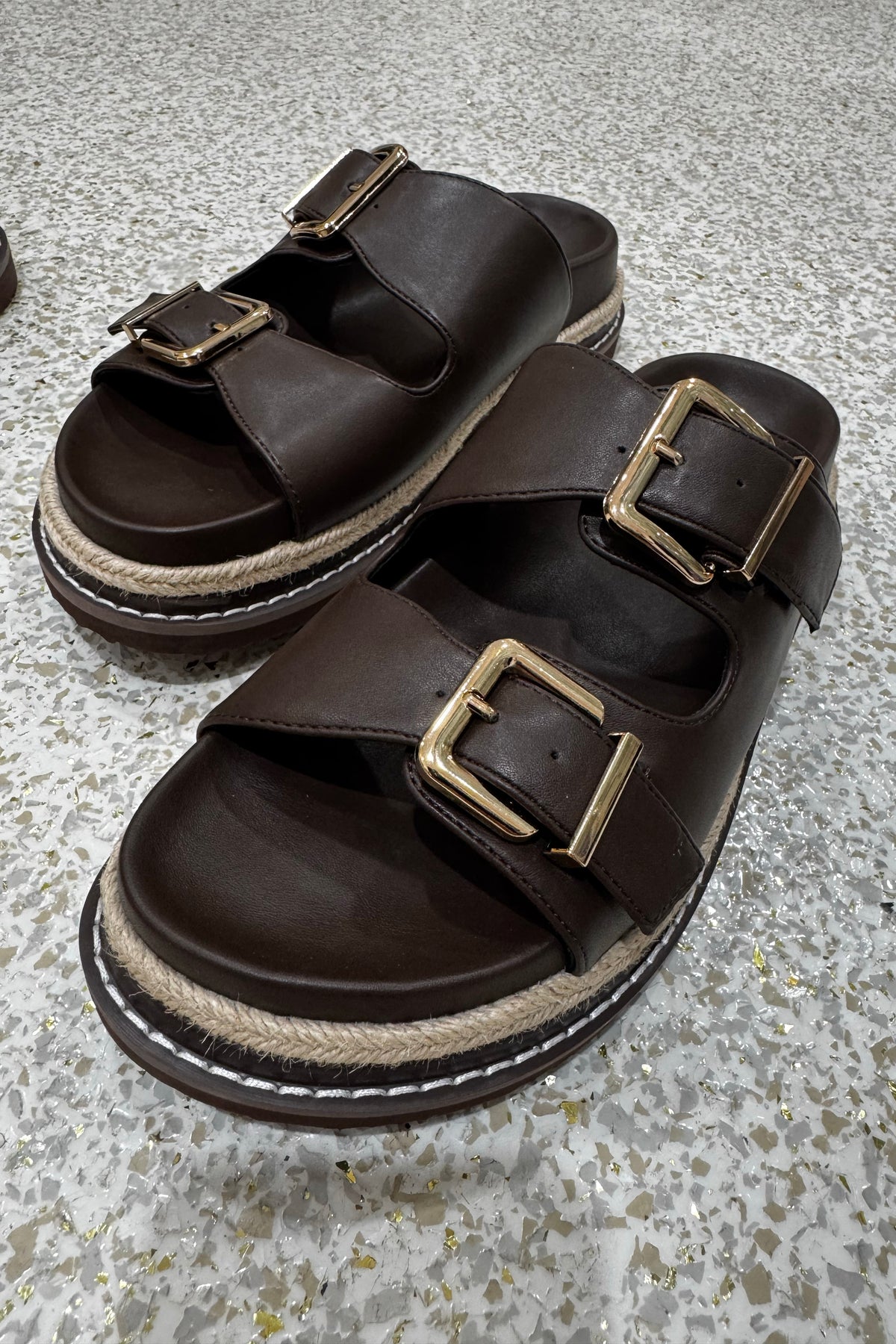 Billini Alder Platform Slide | Chocolate