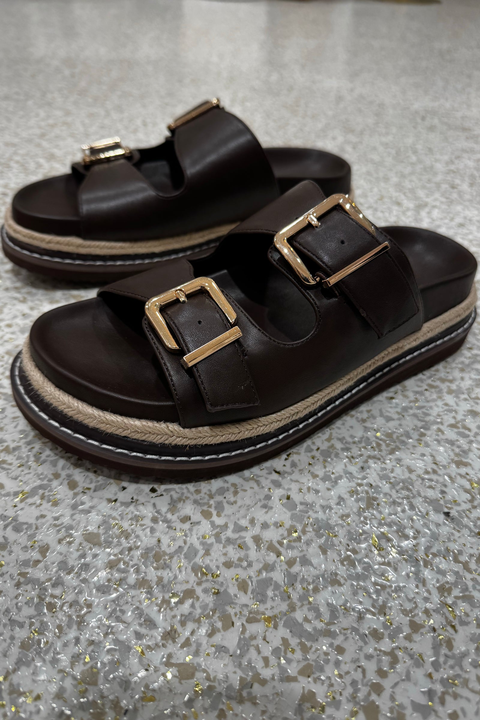 Billini Alder Platform Slide | Chocolate