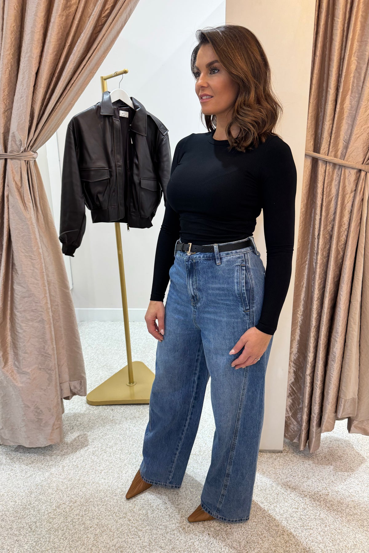 Bayse Brand Nyla Top | Black