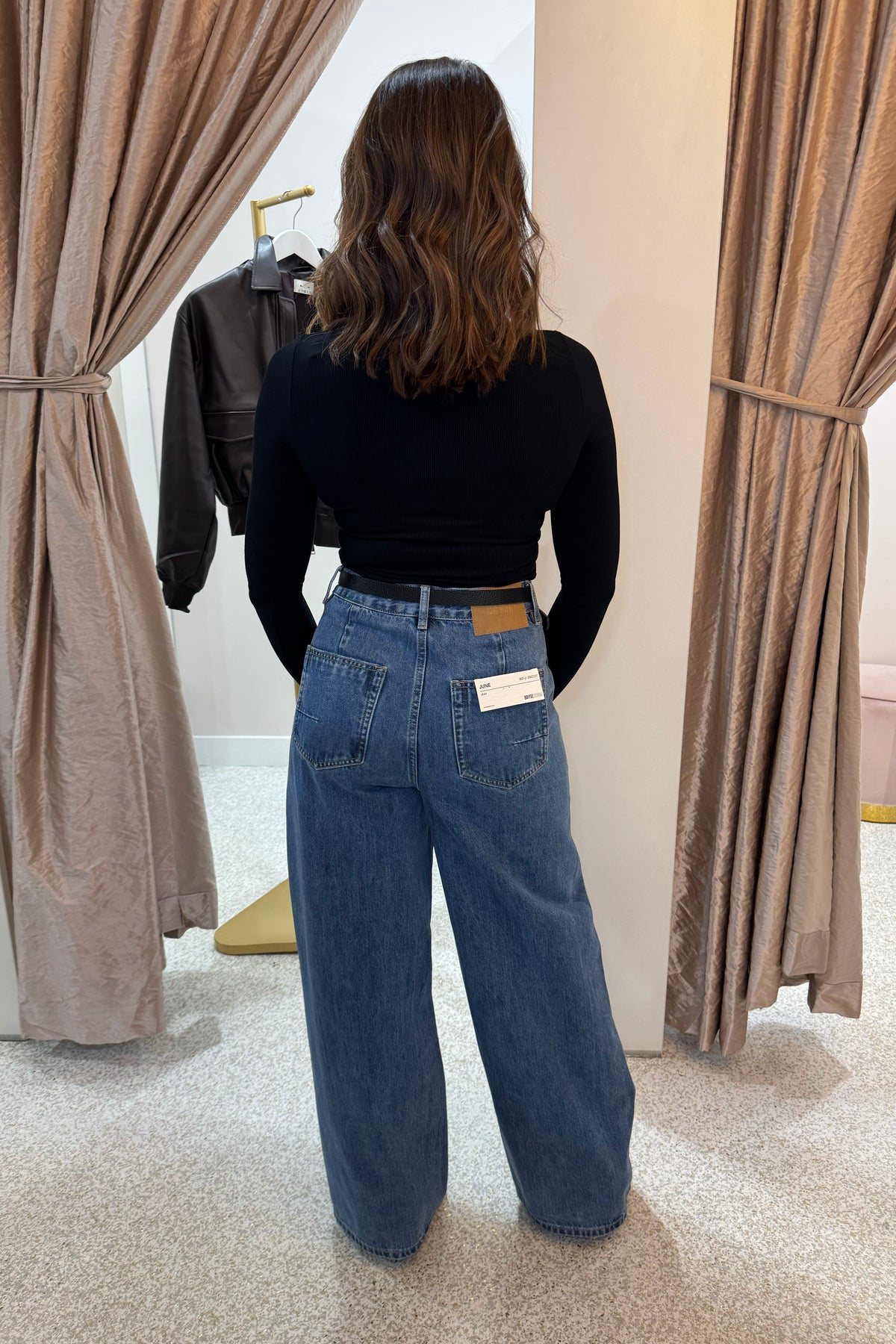 Bayse Brand Nyla Top | Black