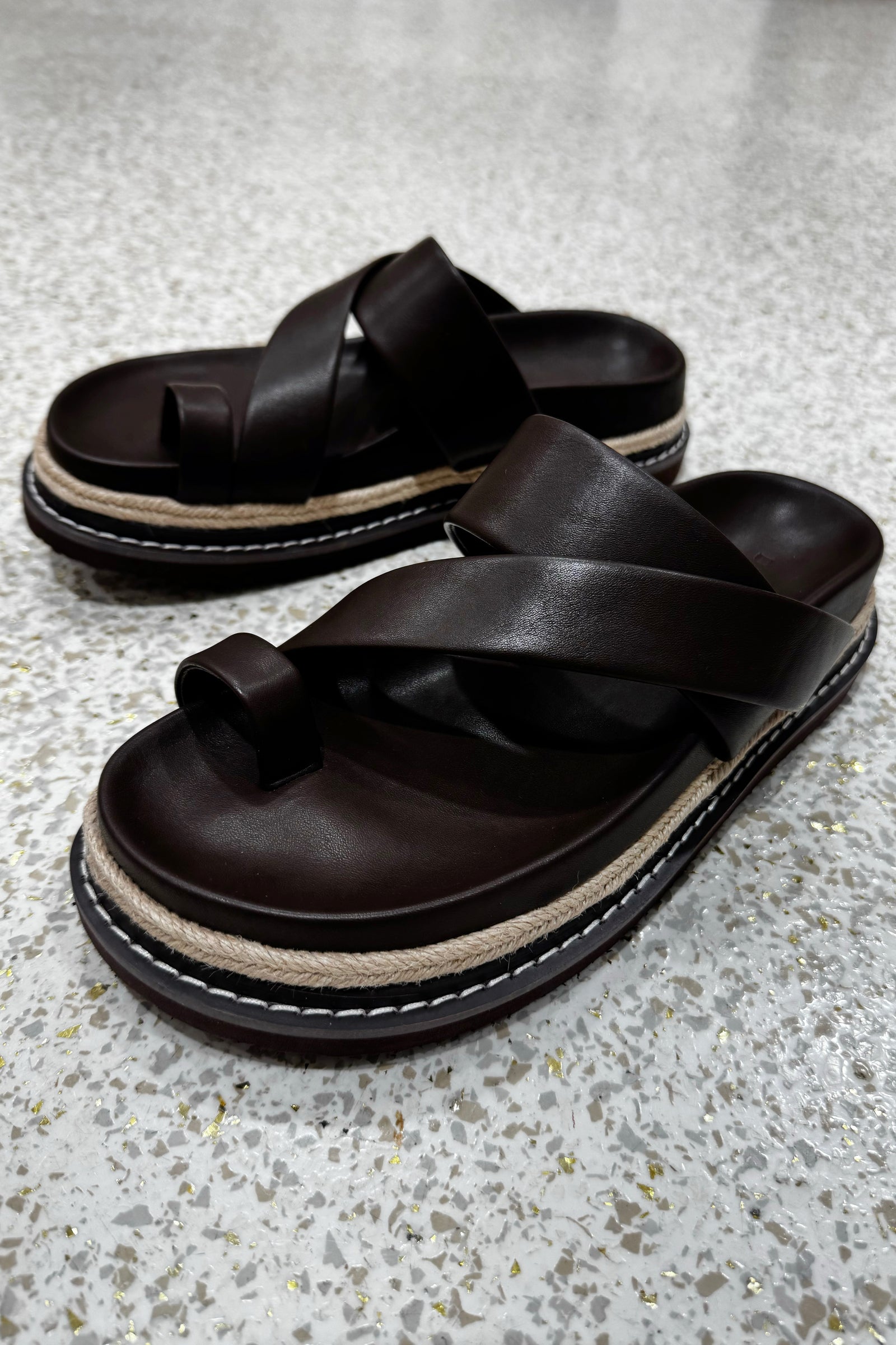 Billini Armas Platform Slide | Chocolate