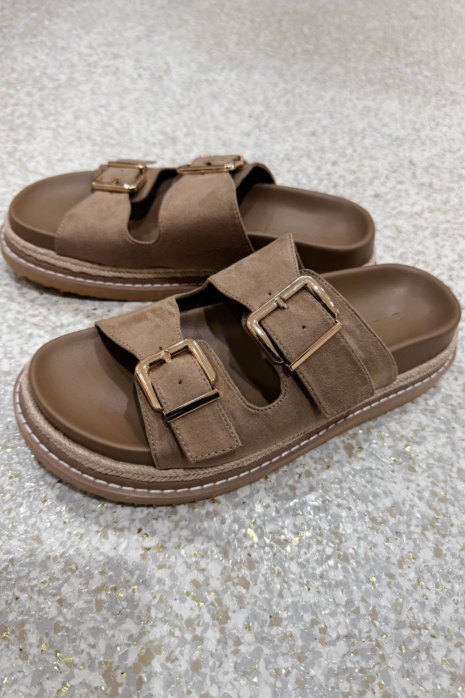 Billini Alder Platform Slide | Fawn Suede