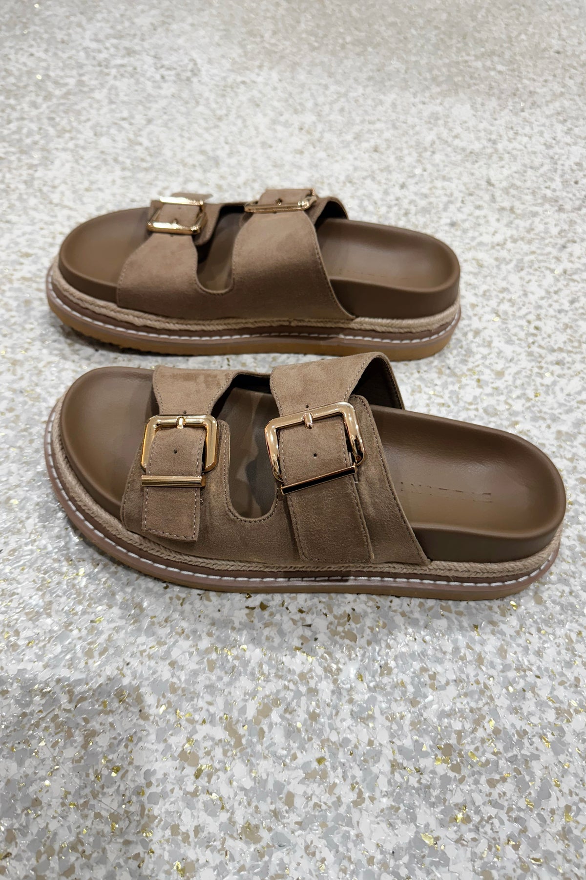 Billini Alder Platform Slide | Fawn Suede