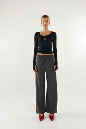 Madison The Label Leanne Long Sleeve Top | Black