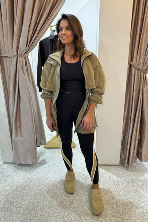 The Upside Arcadia 25' High Midi Pant | Black