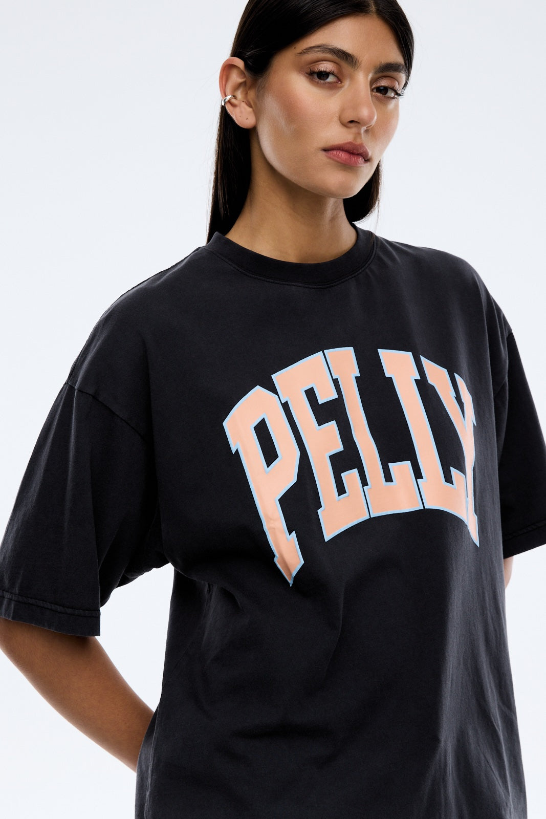 Ena Pelly Peach Pelly Collegiate Tee | Vintage Black