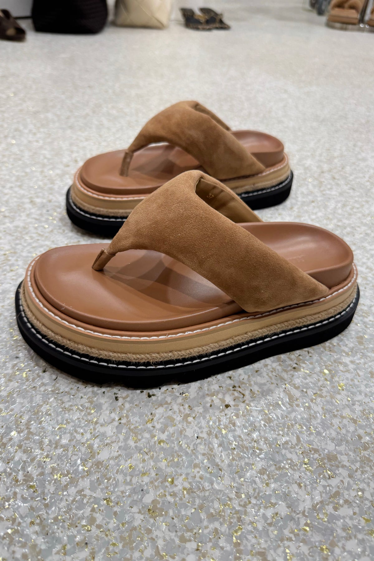 Alias Mae Vedi Platform Thong Slide | Camel Suede