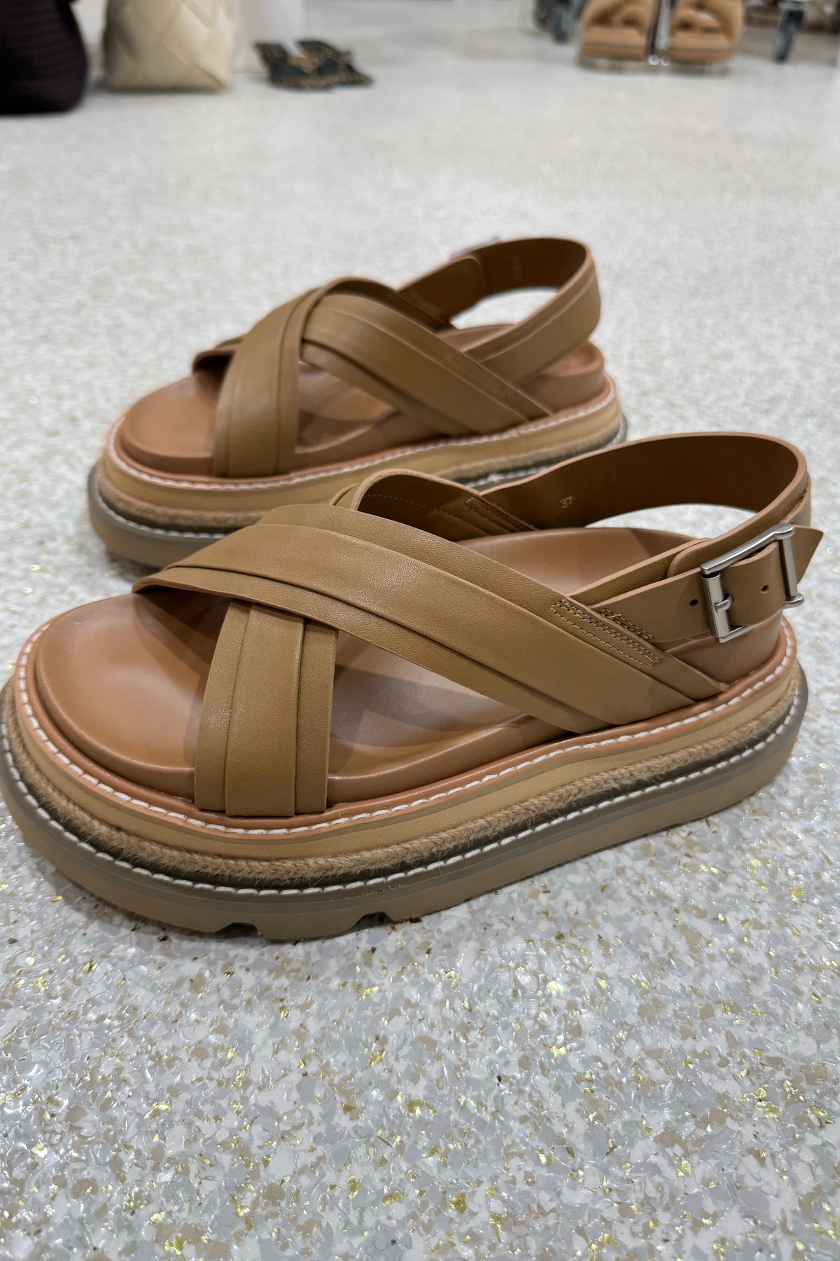 Alias Mae Veena Platform Sandal | Camel Leather