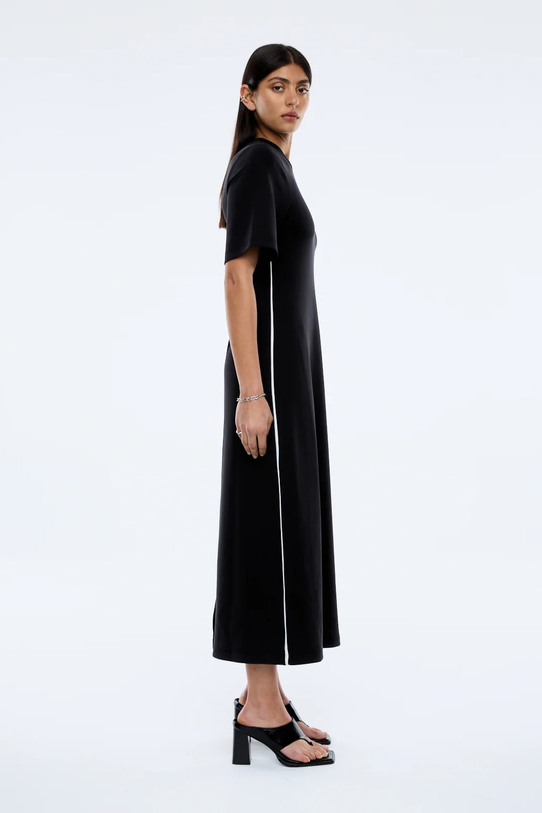 Ena Pelly Sarah Short Sleeve Midi Dress | Vintage Black || USE CODE: SAVE50 ( FINAL SALE _ NO RETURNS)