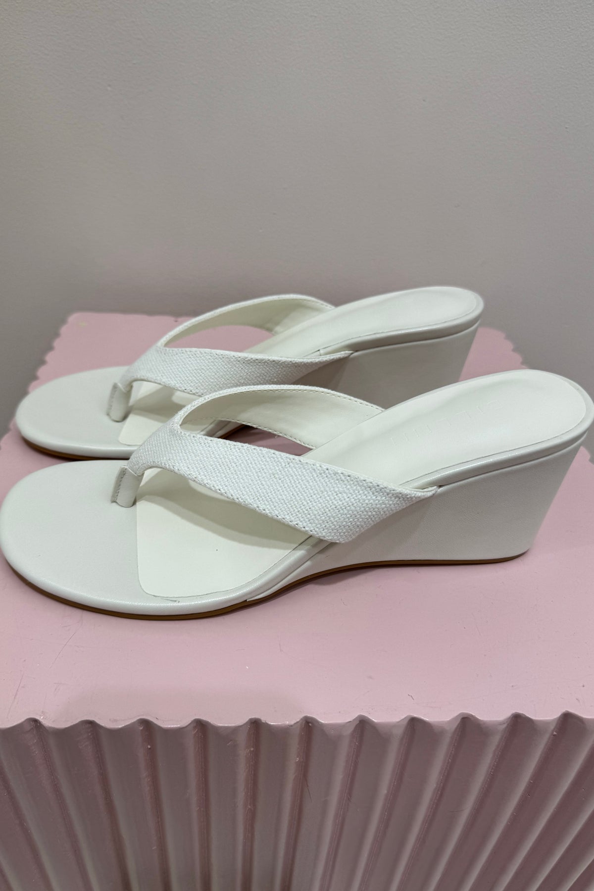 Billini Tiggy Wedge | Cream Linen