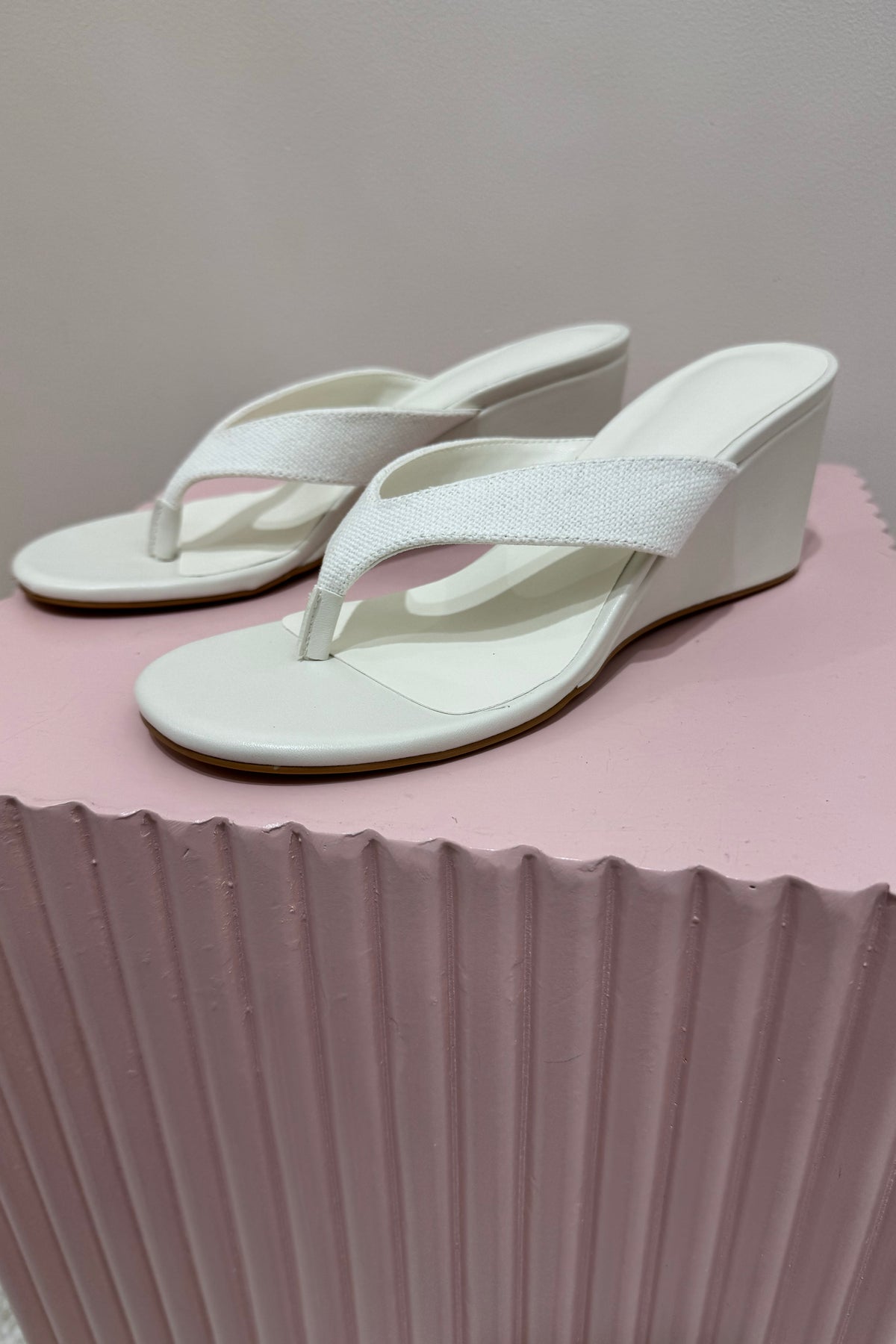 Billini Tiggy Wedge | Cream Linen