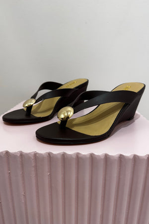 Siren Chloe Thong Wedges | Chocolate Brown Leather
