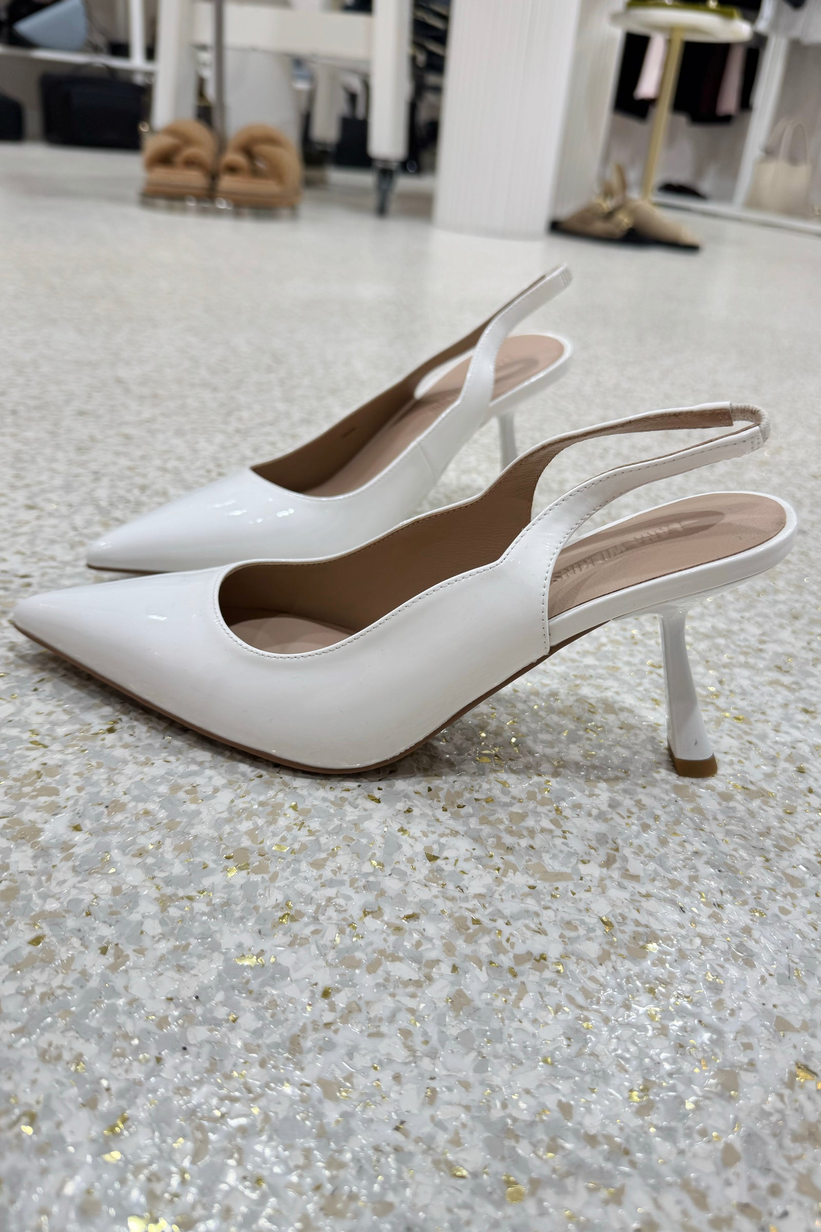 Lana Wilkinson Celeste Pump | White