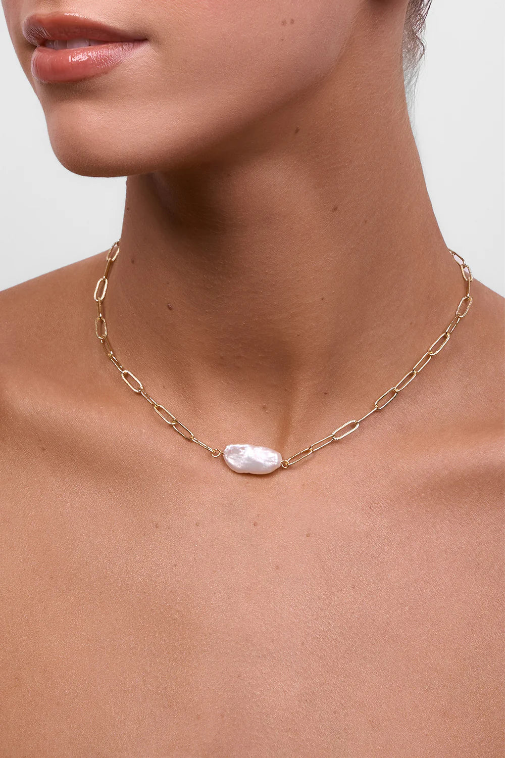 Liberte Sallie Gold Necklace | Pearl