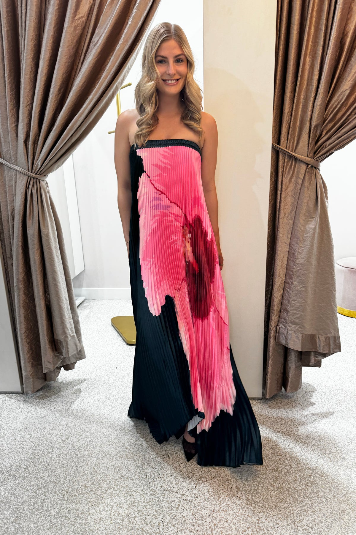 L'idee Bisous Strapless Gown | Hibiscus Midnight