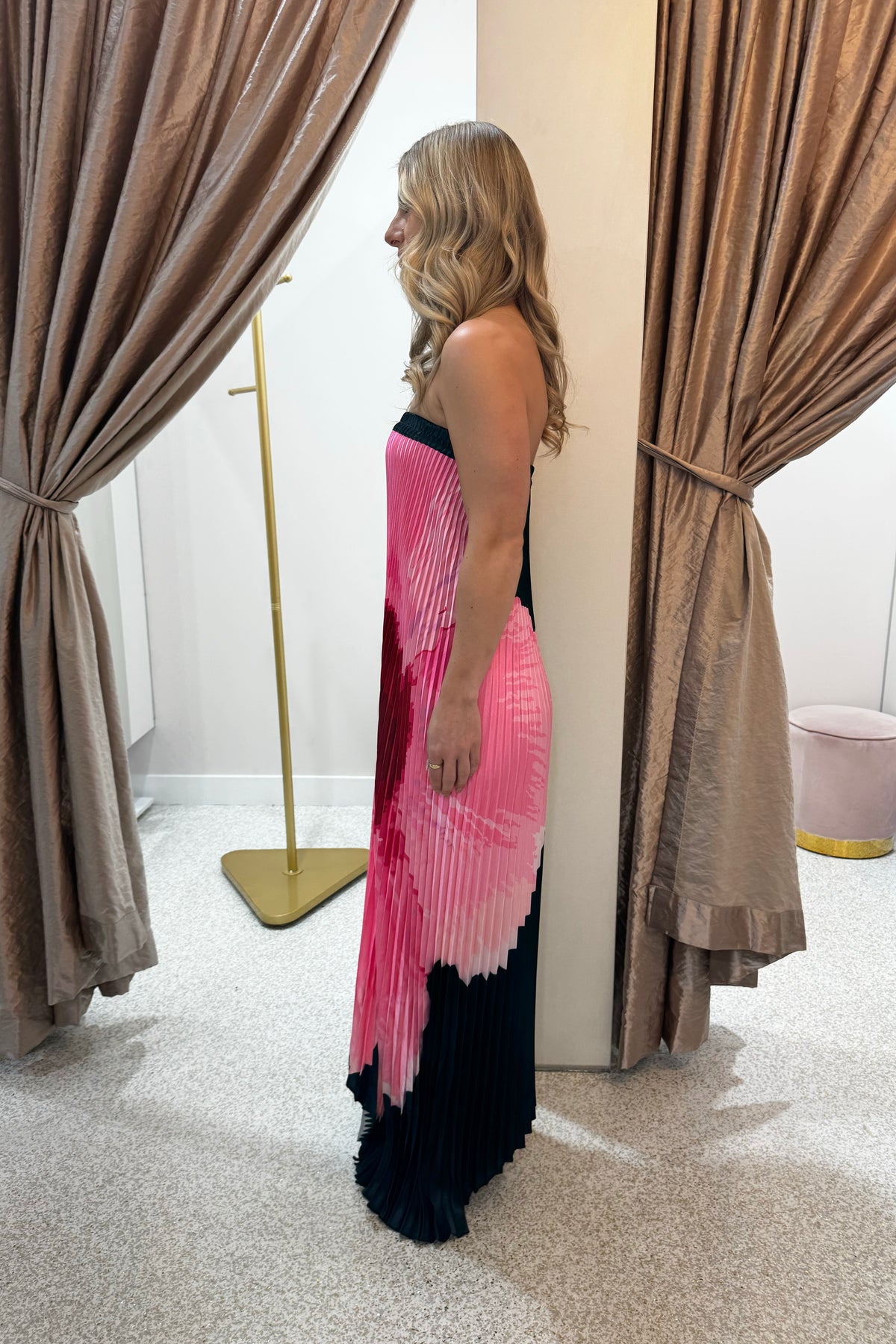 L'idee Bisous Strapless Gown | Hibiscus Midnight