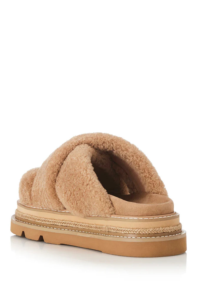 Alias Mae Venga Platform Slide | Fawn Shearling