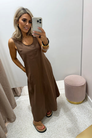 Chosen By Fifi & Annie The Luella Cotton Swing Dress | Chocolate