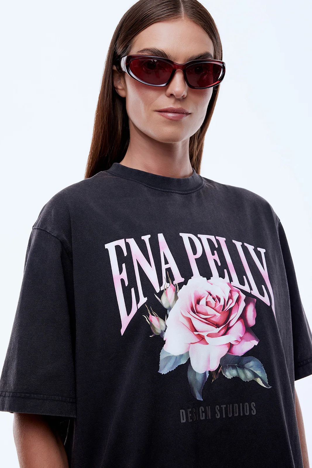 Ena Pelly Rose Tee | Vintage Black